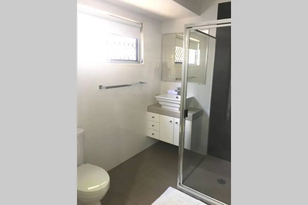 Home Away From Home - Modern Luxury In Central Bundaberg Villa