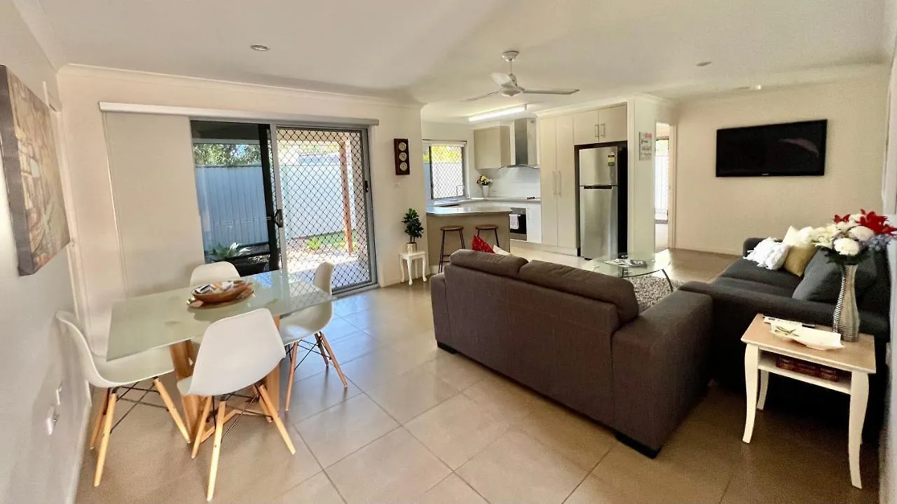 Home Away From Home - Modern Luxury In Central Bundaberg Villa