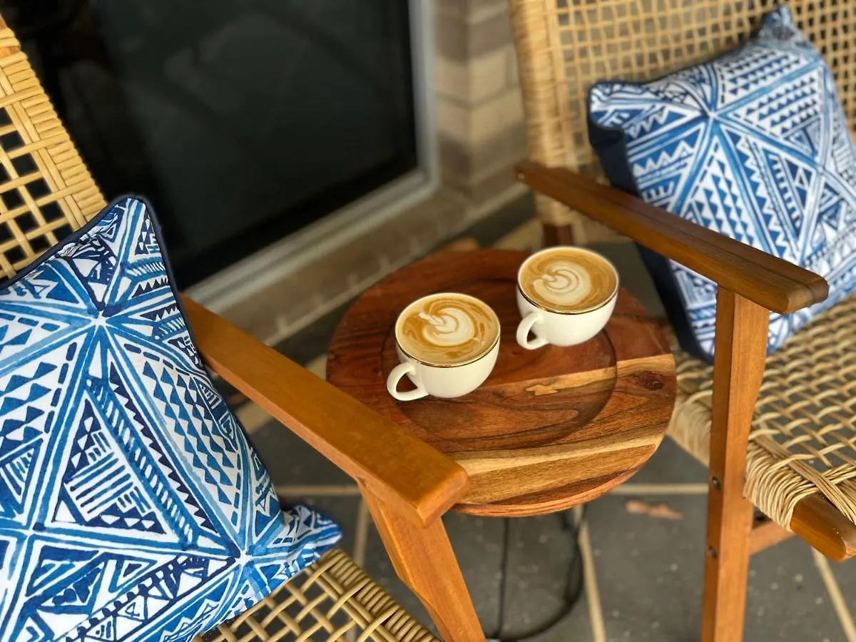 Home Away From Home - Modern Luxury In Central Bundaberg 0*,  Austrália